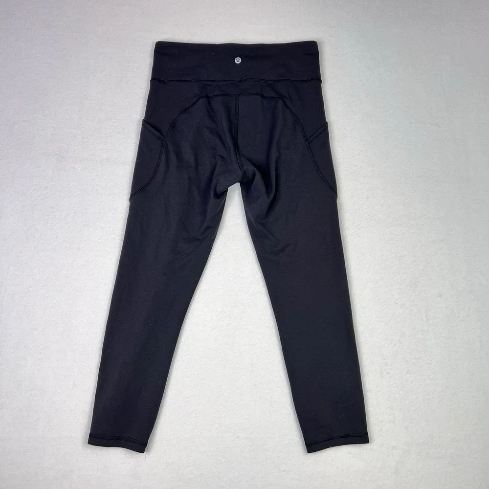 Lululemon Invigorate High-Rise Crop 23